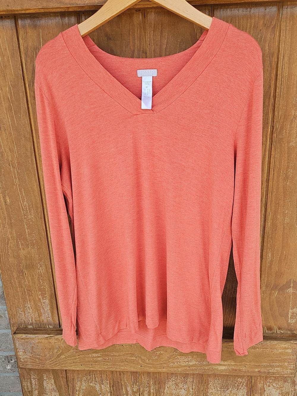 Hanro Women's Long Sleeve V-Neck Top - Coral
